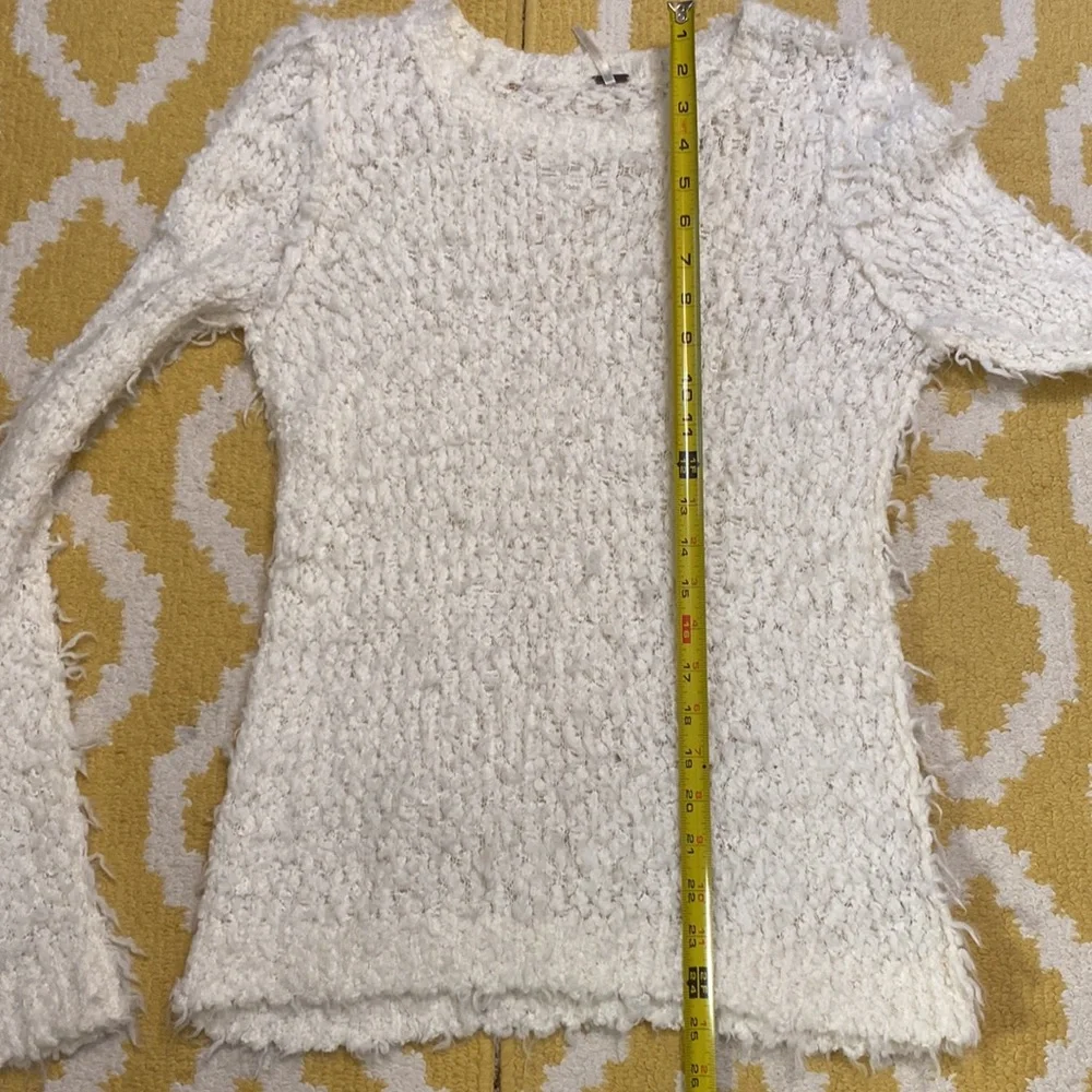 FREE PEOPLE M fuzzy funky white winter wool blend sweater
